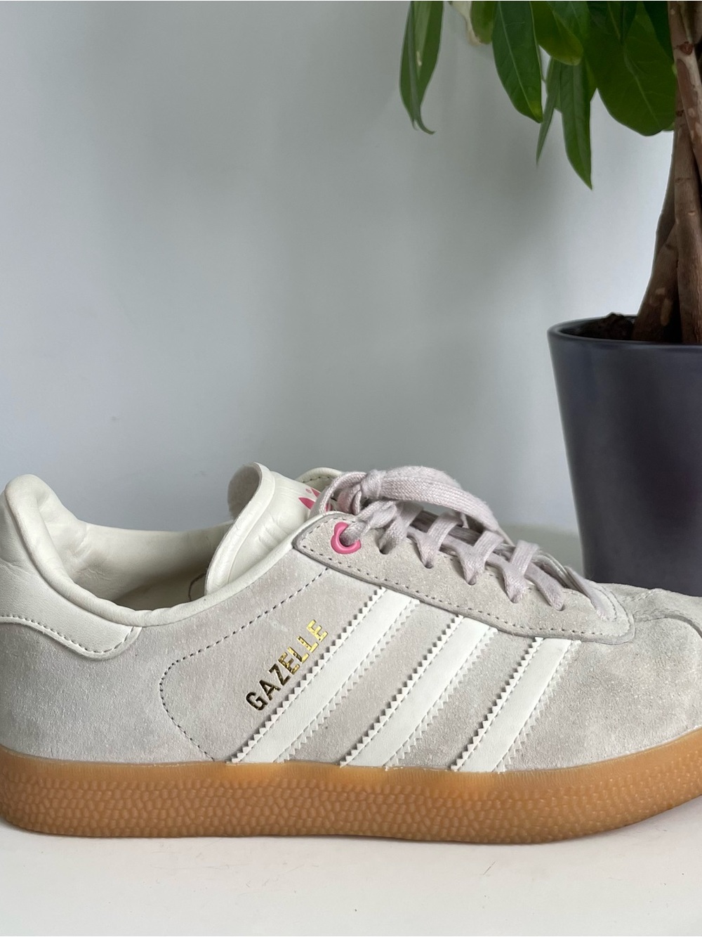 Women Size 7.5 adidas Gazelle Valentine Day Shoes